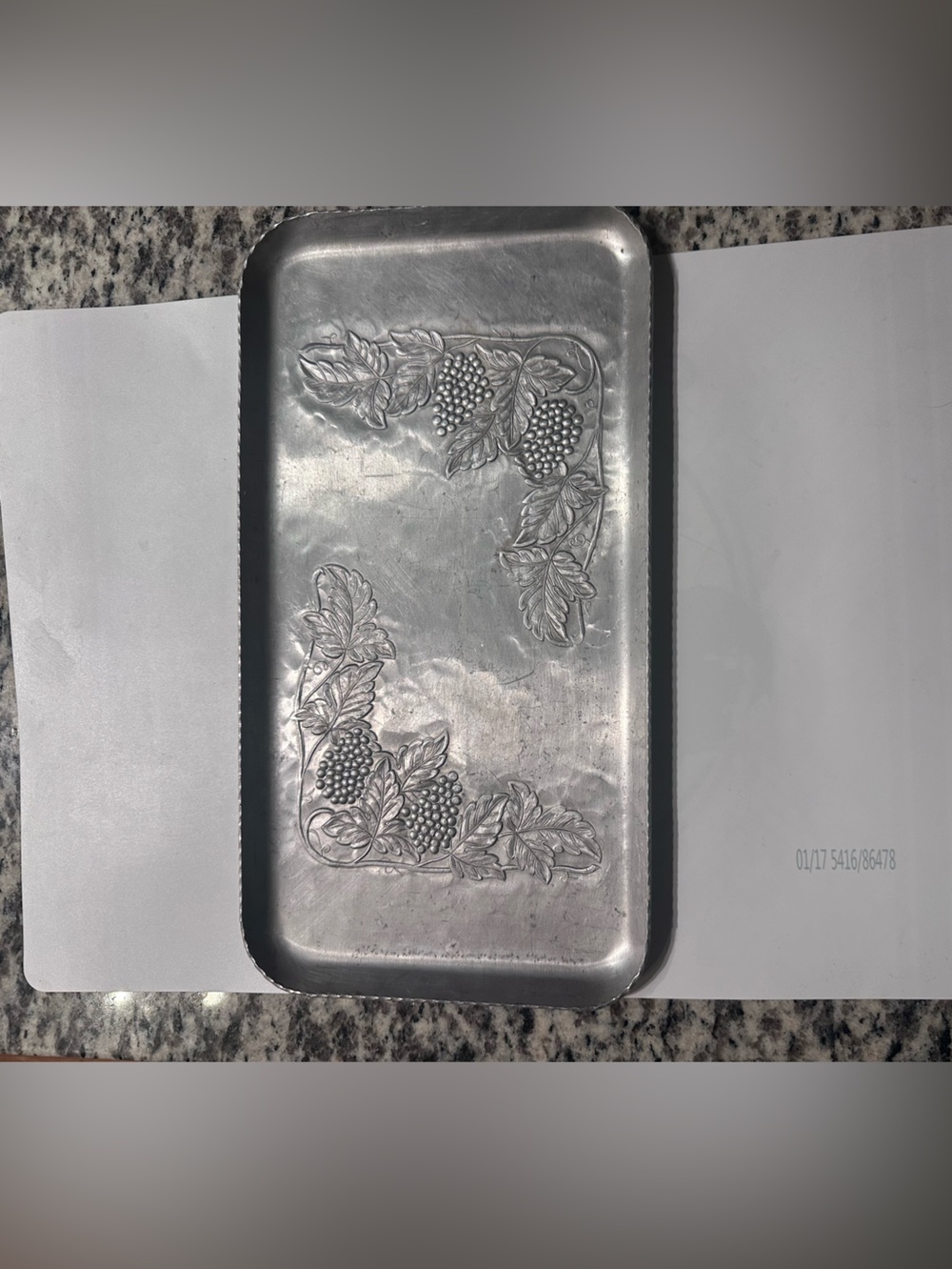 Vintage Everlast Hammered Aluminum Tray in Silver